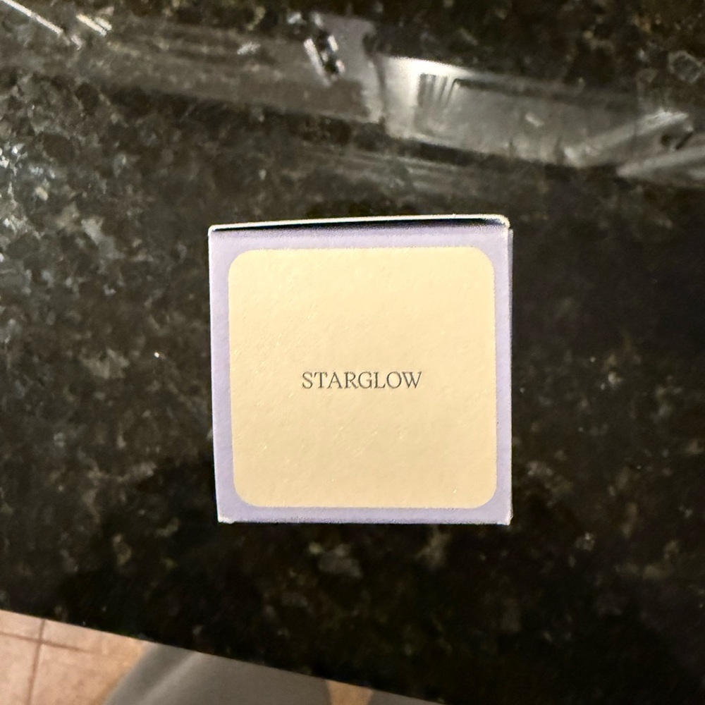 NWT‼️GLOWY SUPER GEL
MULTIPURPOSE ILLUMINATOR - Picture 3 of 3